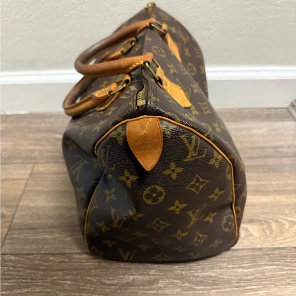 Louis Vuitton Speedy 30 Bag - Picture 2 of 10